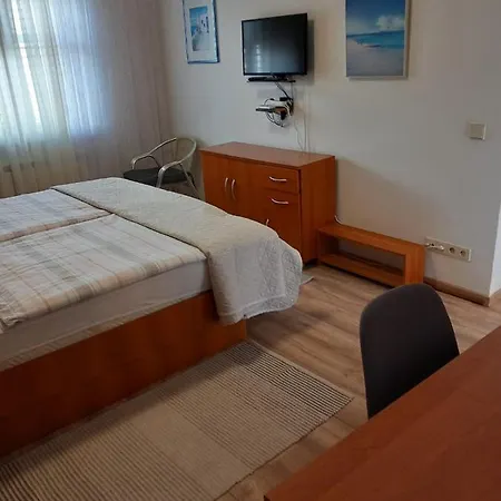 Olivia Apartment *